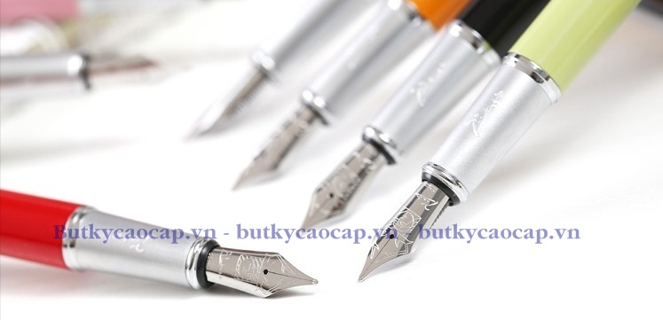 Bút máy Picasso PS-916