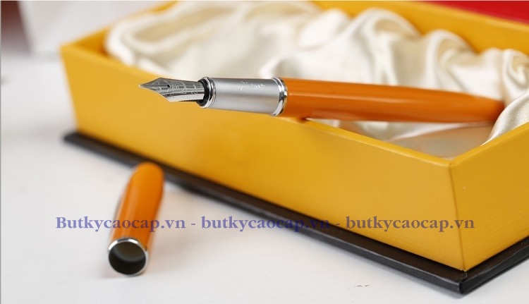 Bút máy Picasso PS-916 màu cam