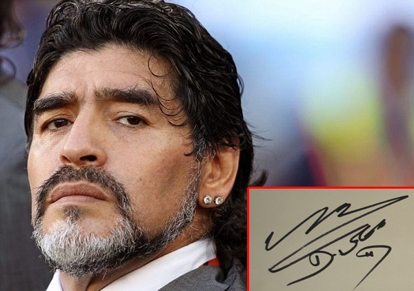 Ông hoàng bóng đá Diego Maradona