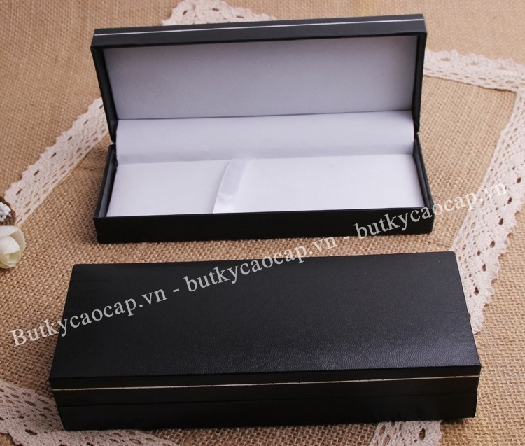 Bút kim loại cao cấp 109R cùng với hộp đựng