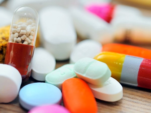 Thuốc tăng cường hệ miễn dịch có chứa interferon