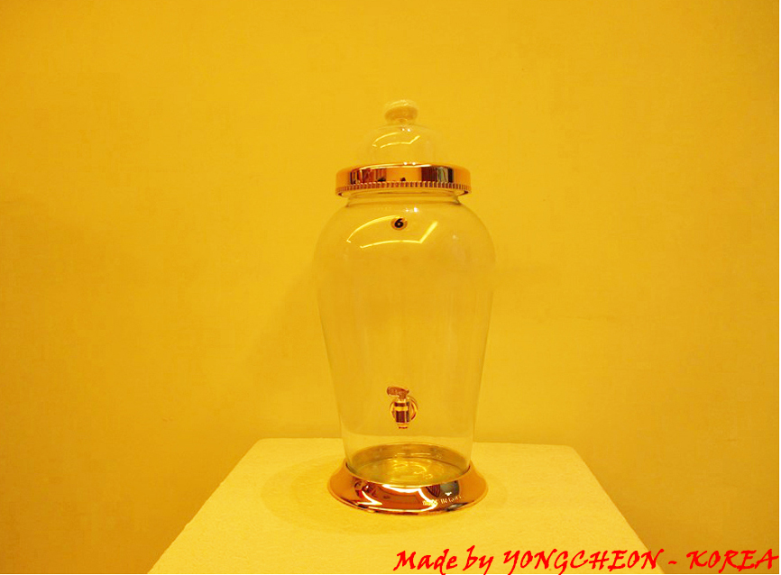 binh thuy tinh ngam ruou