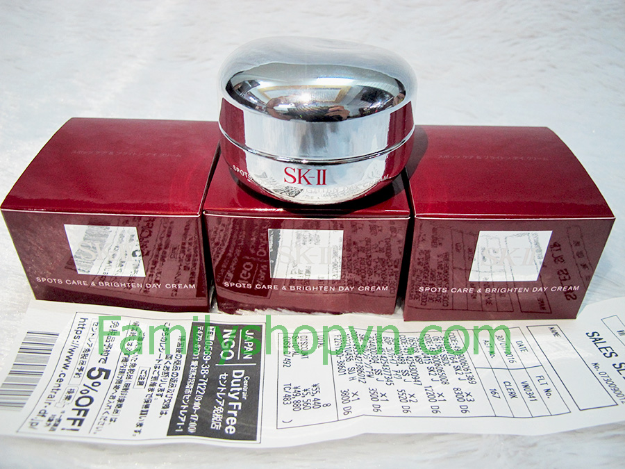 Kem dưỡng ngày trắng da SK-II Whitening Spots Care & Brighten Day Cream tại HCM