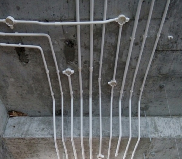 Thi công hệ thống điện nhẹ không chỉ đáp ứng yêu cầu kỹ thuật mà còn rất cần mang tính thẩm mỹ.