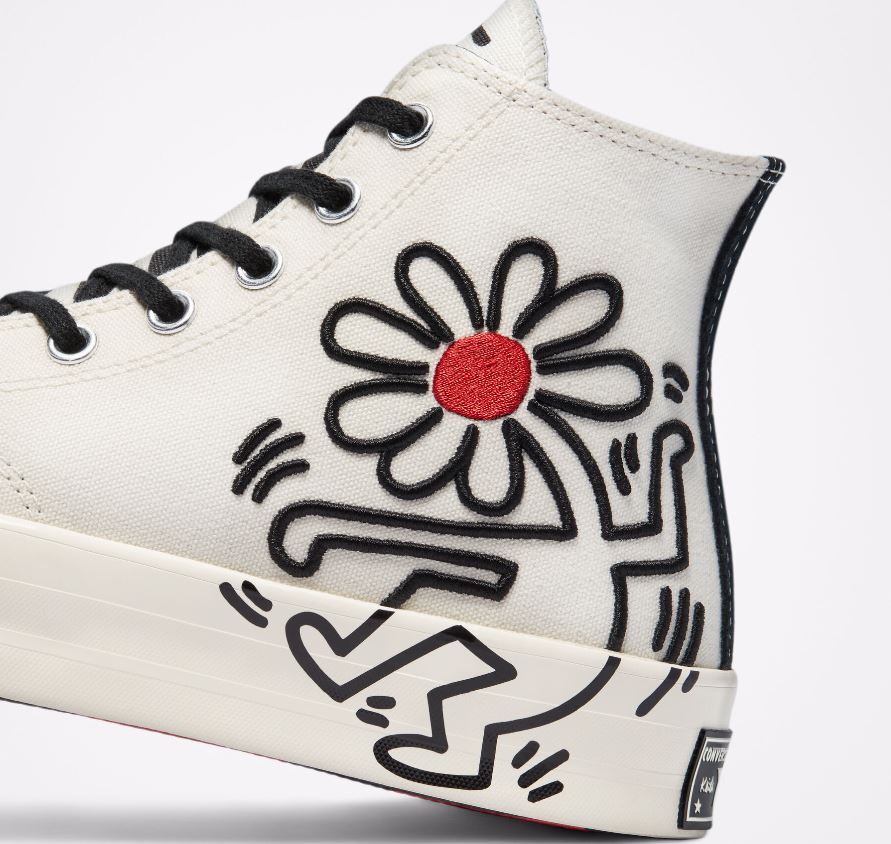 giày Converse x Keith Haring