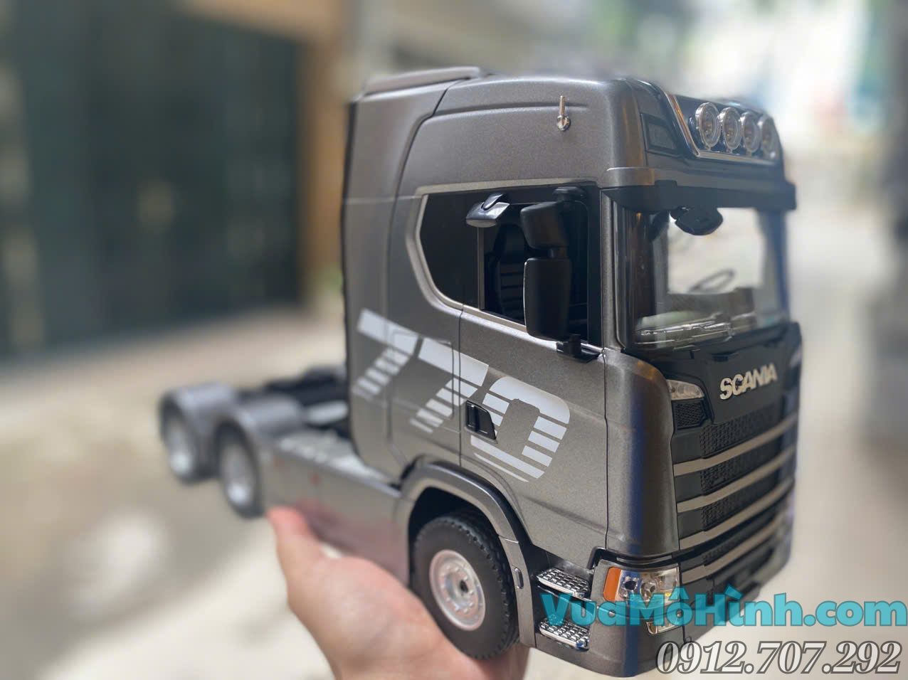 Xe tải đầu kéo điều khiển từ xa Huina 1501