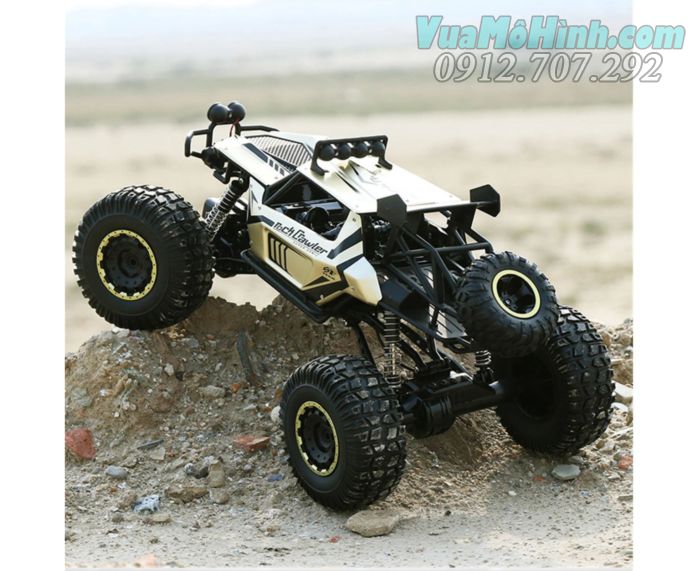 xe địa hình rock crawler điều khiển từ xa siêu to khổng lồ dài nửa mét