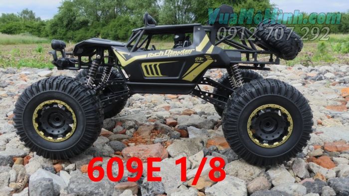 xe địa hình rock crawler điều khiển từ xa siêu to khổng lồ dài nửa mét