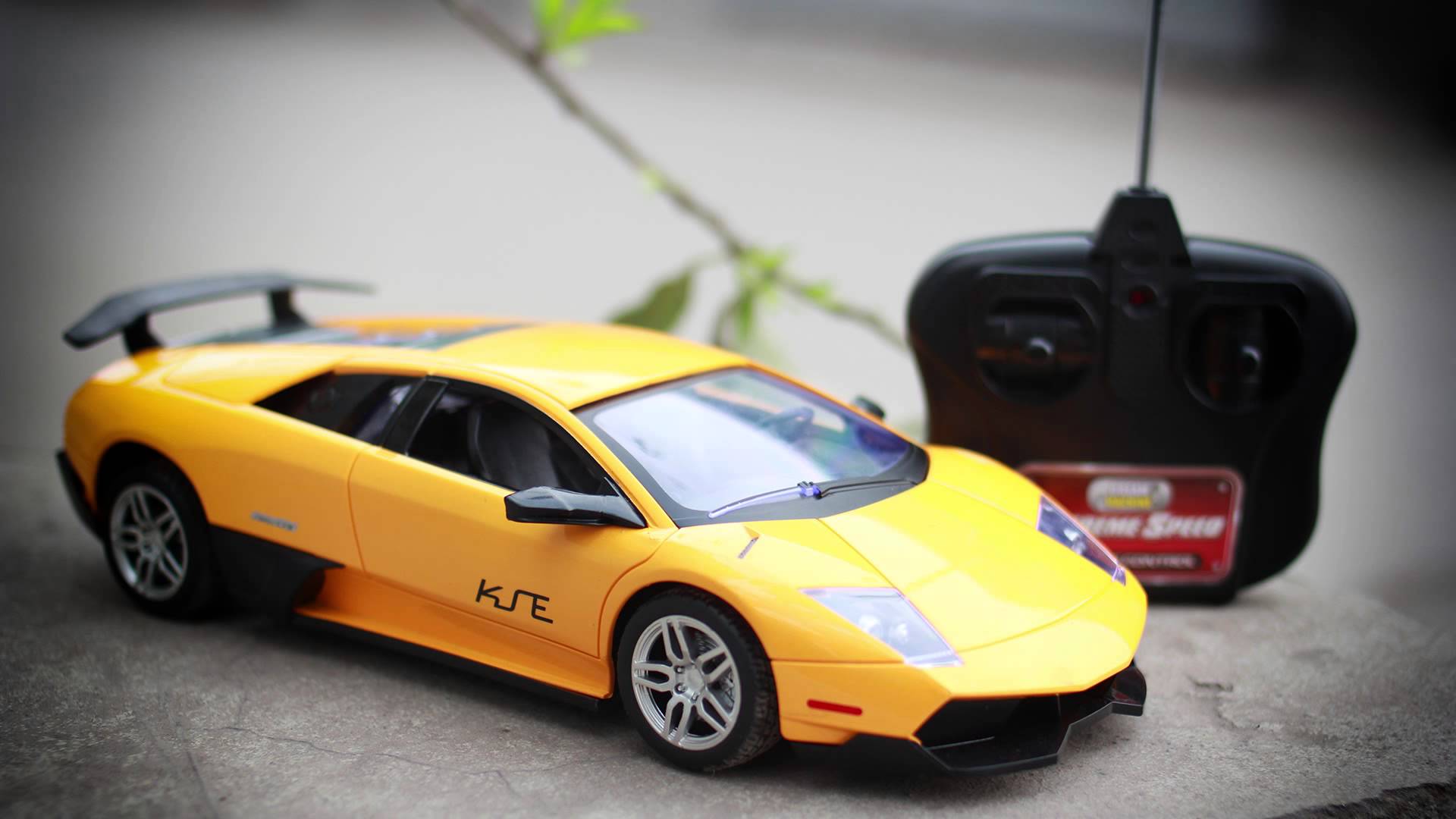 ô tô điều khiển từ xa