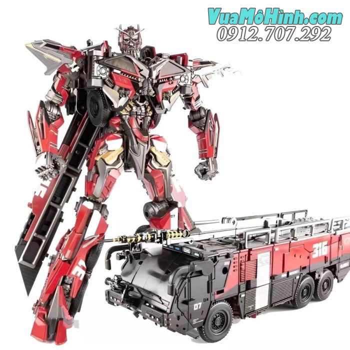 Robot Sentinel Prime biến hình xe cứu hỏa trong Transformers 3