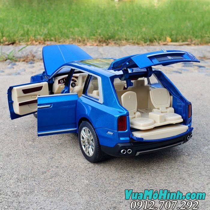 Mô hình siêu xe ô tô Rolls Royce Cullinan tỉ lệ 1:24