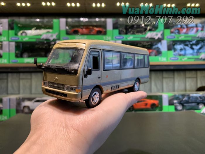 mô hình tĩnh diecast xe ô tô buýt chở khách bus toyota coaster tỷ lệ 1:32 , đồ chơi xe hơi oto 4 bánh bằng kim loại