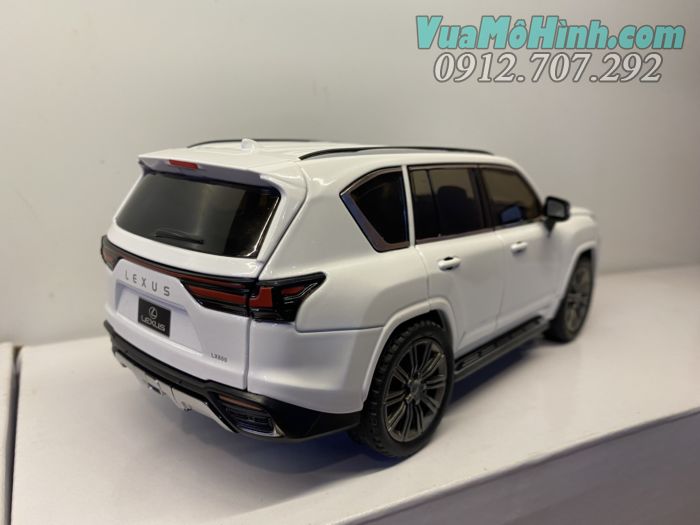 mô hình tĩnh diecast siêu xe sang ô tô Lexus Lx600 tỷ lệ 1/24 , đồ chơi xe hơi oto thu nhỏ bằng kim loại