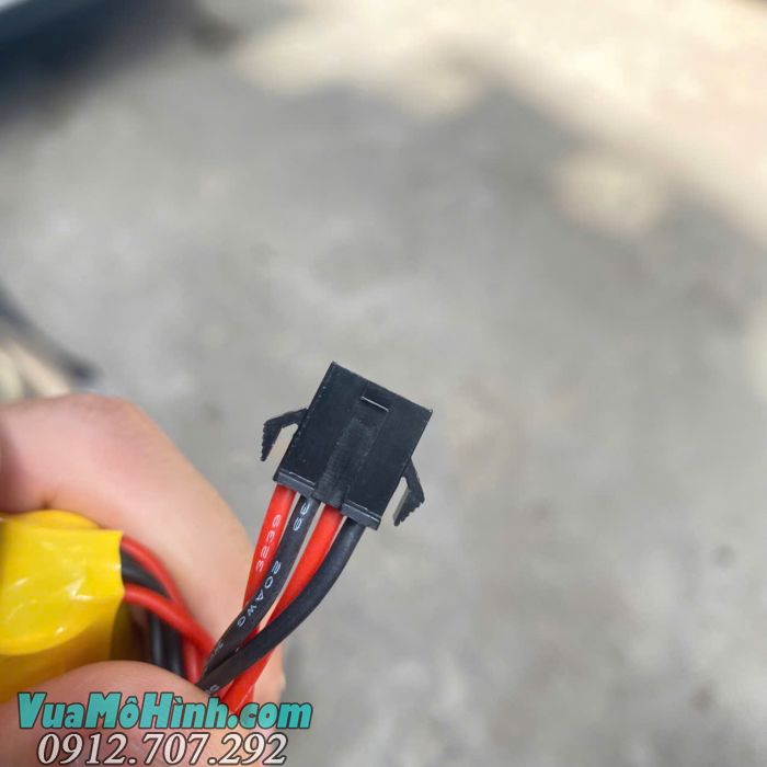 Pin LiPo 2S 7.4V 2500mAh 35C jack SM 4P dùng cho xe RC