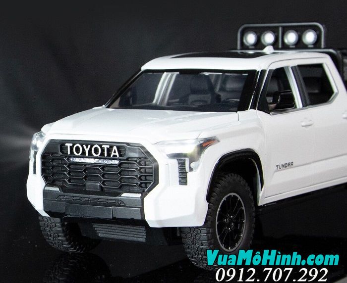 Mô hình xe ô tô Toyota Tundra pickup phiên bản 2023 tỉ lệ 1/24 