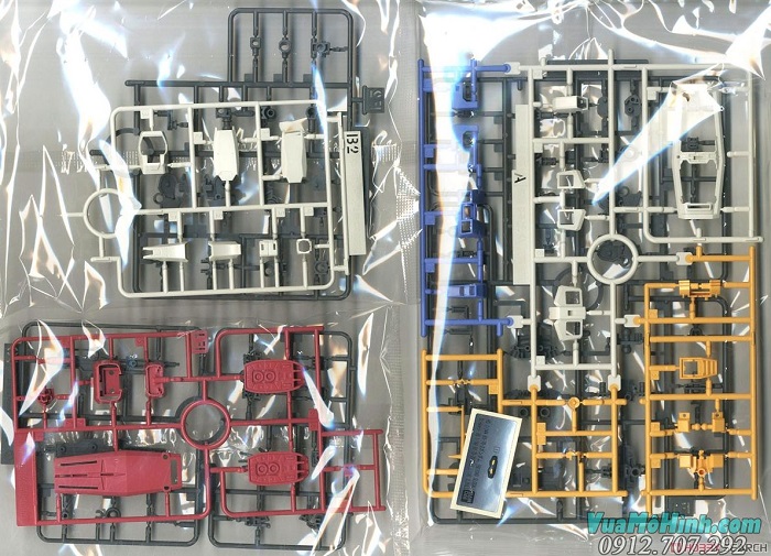 Mô Hình Gundam HG 1/144 RX-78-2 Fighter Beyond Global.