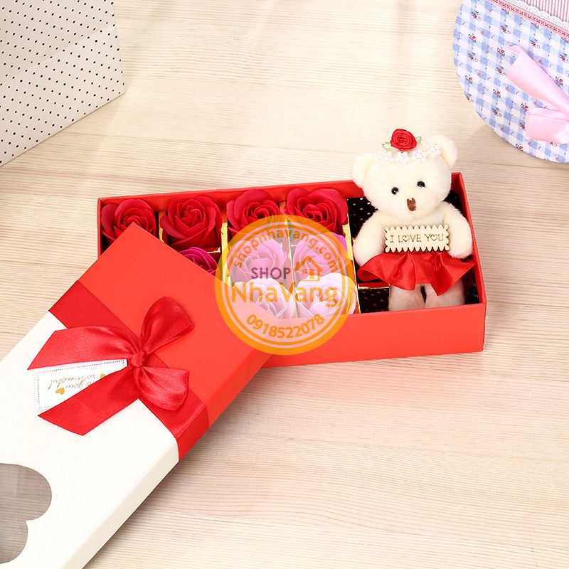 Hoa Hồng Sáp 12 Bông Kèm Gấu NV356