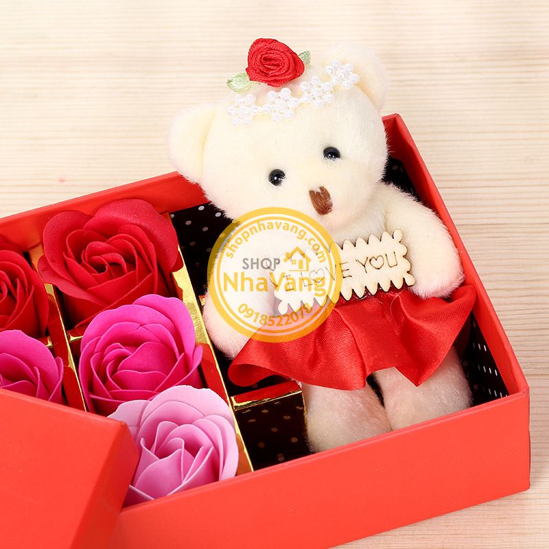 Hoa Hồng Sáp 12 Bông Kèm Gấu NV356