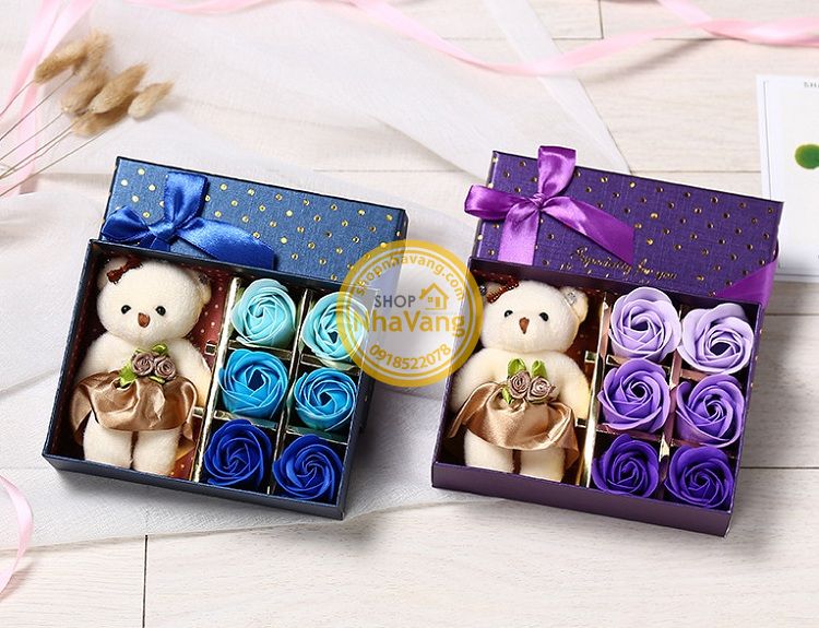 Hoa Hồng Sáp Hộp 12 Bông Kèm Gấu NV373