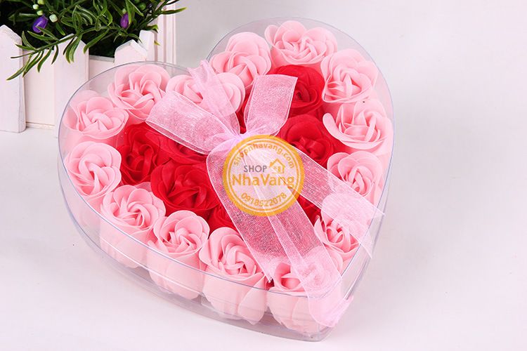 Hoa Hồng Sáp Hộp Trái Tim 23 Bông NV378