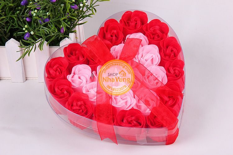 Hoa Hồng Sáp Hộp Trái Tim 23 Bông NV378