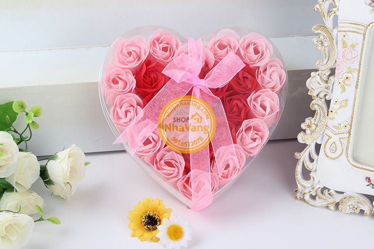 Hoa Hồng Sáp Hộp Trái Tim 23 Bông NV378
