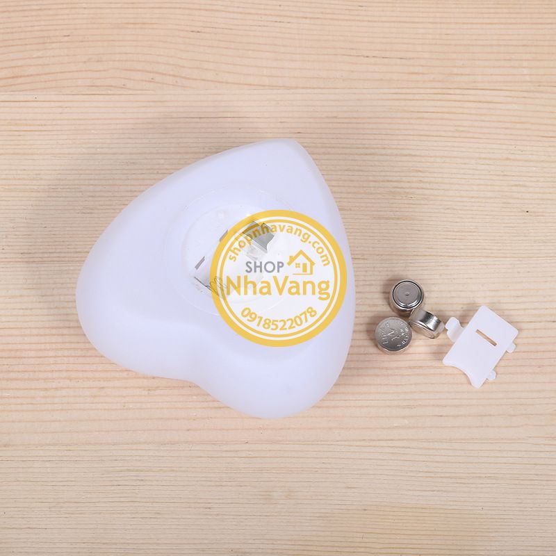 Hoa Hồng Sáp Kèm Trái Tim Phát Sáng NV376