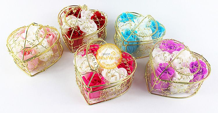Hoa Hồng Sáp Lồng Vàng 6 Bông NV375