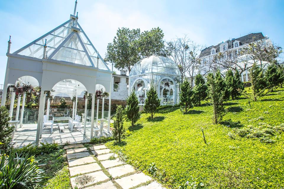 Chỉ với 19.000 đồng, bạn có thể check-in ngay ở quán cà phê đẹp như "châu Âu" giữa lòng Đà Lạt