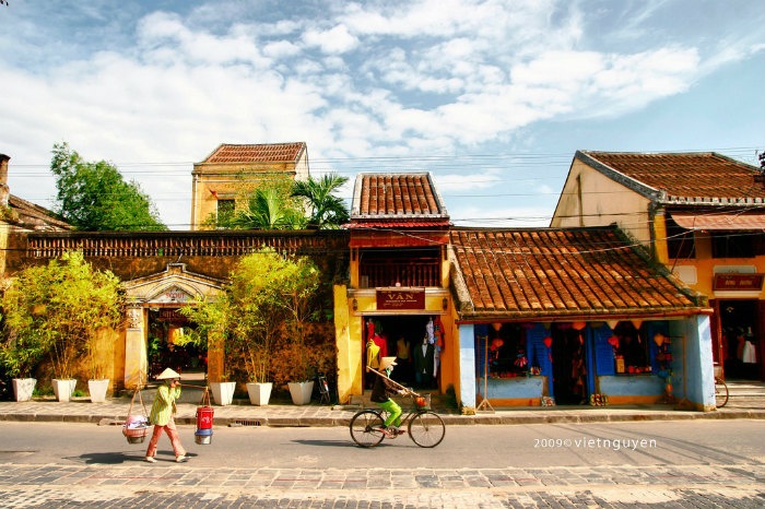 Thong dong phố Hội