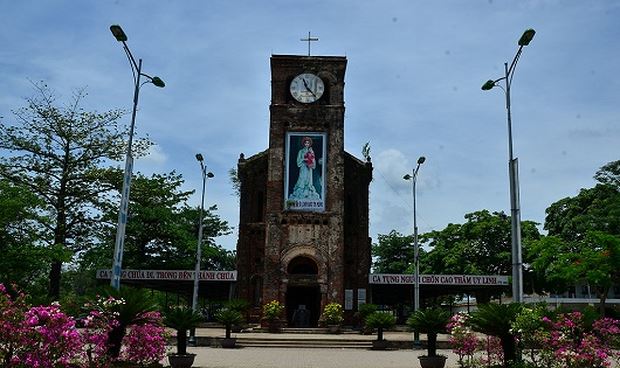 Chiêm ngưỡng Vương cung thánh đường La Vang