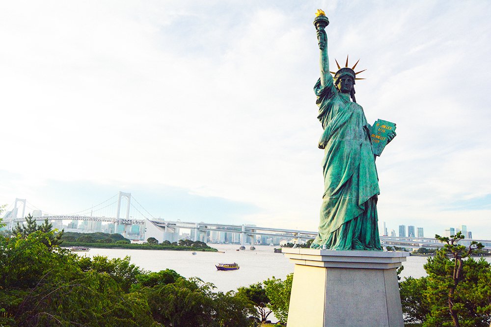 Bãi biển bình yên ‘nhắm mắt thấy mùa hè’ ở Tokyo