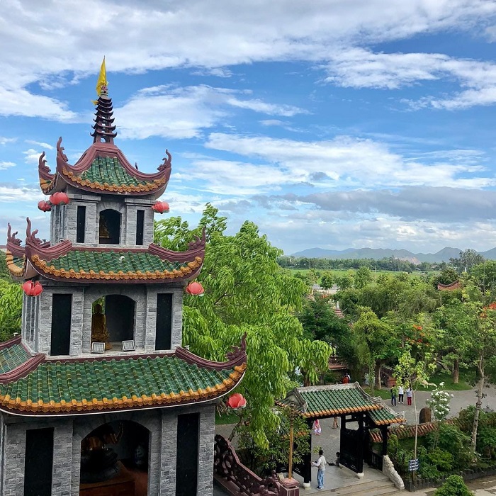 Bất ngờ trước vẻ đẹp của 'Phượng Hoàng Cổ Trấn' phiên bản Việt mang tên chùa Thiên Hưng Bình Định