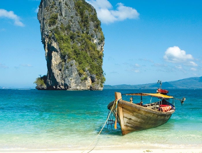 Thái Lan cấm hút thuốc và vứt mẩu thuốc lá trên các bãi biển du lịch nổi tiếng