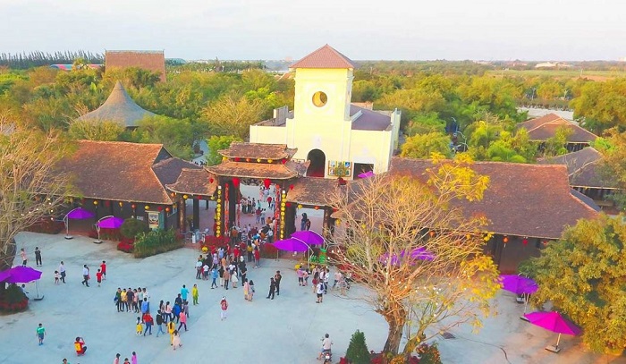 Chỉ 1 ngày để du hí khắp 3 miền tại 'Việt Nam thu nhỏ' Happy Land Bến Lức, Long An