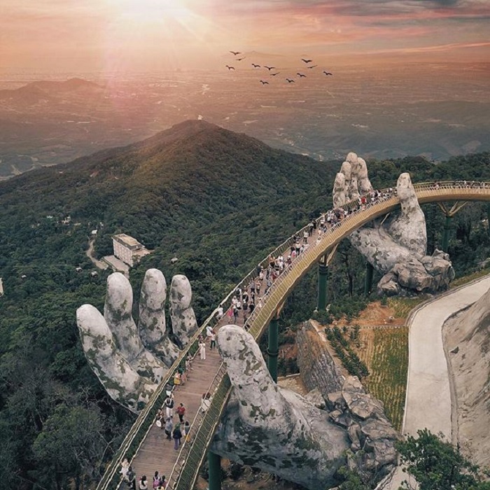 "Ngã ngửa" trước những con số có 1-0-2 thú vị về cây cầu Vàng Đà Nẵng giờ mới tiết lộ