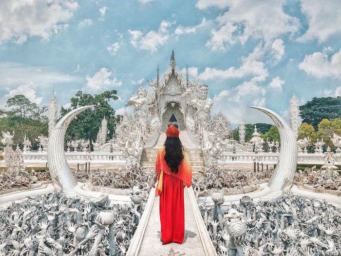 Những ngôi đền màu trắng cực ấn tượng thu hút khách hành hương dịp đầu năm