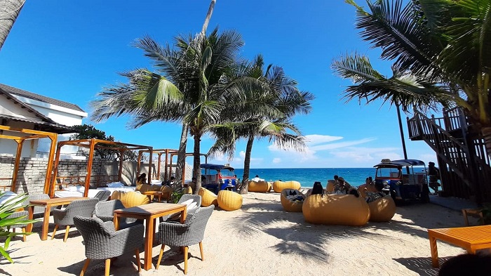 Đã tìm ra quán bar view biển xịn sò luôn có mặt trong những bài review Phan Thiết