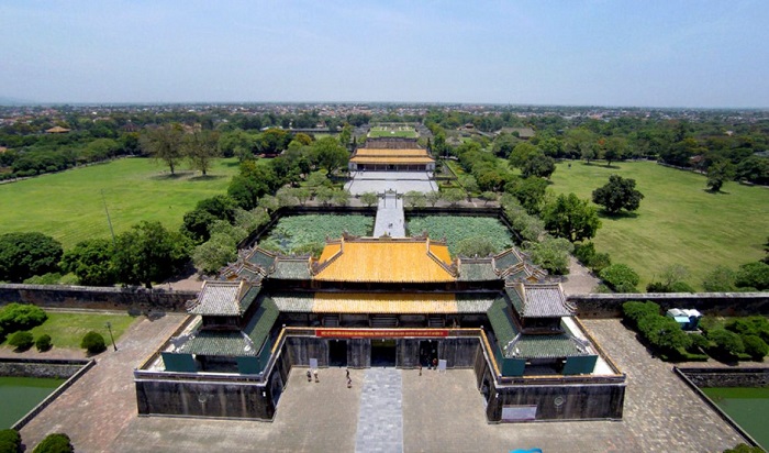 3 quảng trường đẹp mà dân du lịch check in 'ầm ầm' trên Facebook