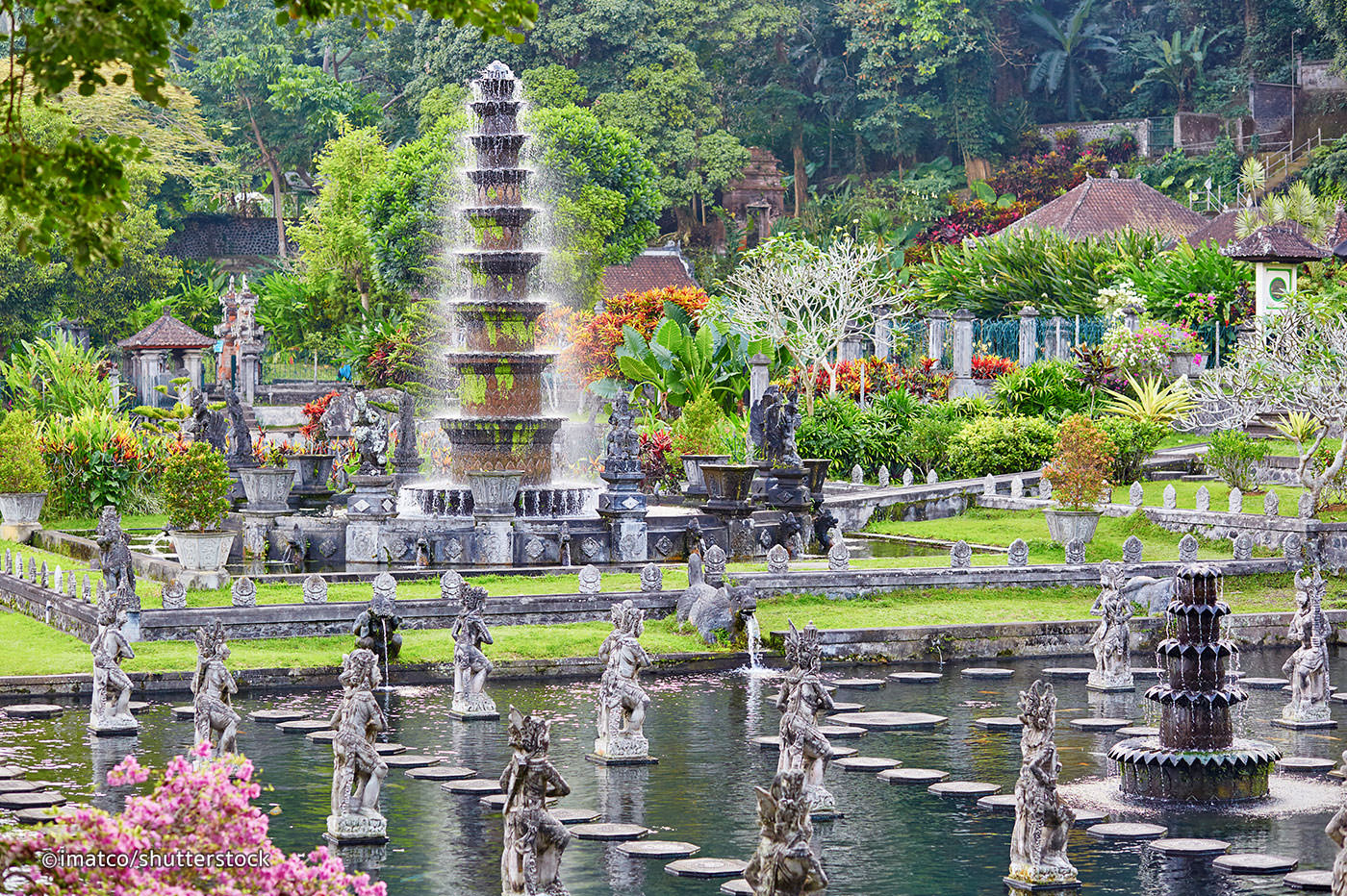 Mê ly với CUNG ĐIỆN NƯỚC đẹp "rụng tim" ngay giữa thiên đường nhiệt đới Bali