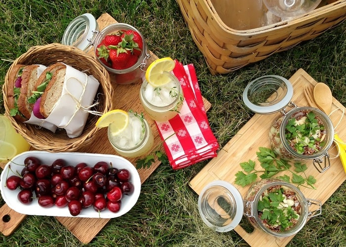 Gợi ý 7 món ăn nhẹ bổ dưỡng và tiện lợi cho chuyến du lịch trong ngày