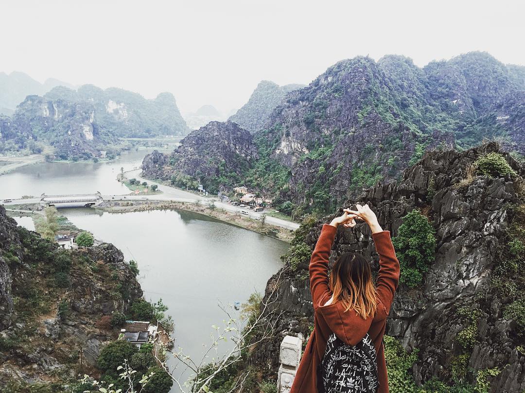 Du xuân Tràng An cố nhớ ghé “Vạn Lý Trường Thành” phiến bản gỗ đẹp ngất ngây giữa núi rừng Ninh Bình