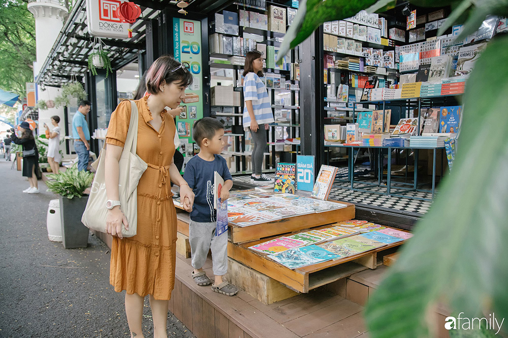 Nếu có con dưới 6 tuổi, bạn nhất định phải cùng con ghé thăm những khu vườn sách này ở Sài Gòn