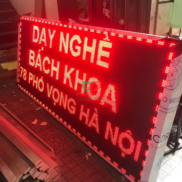 phong-khach-sang-trong-doc-dao