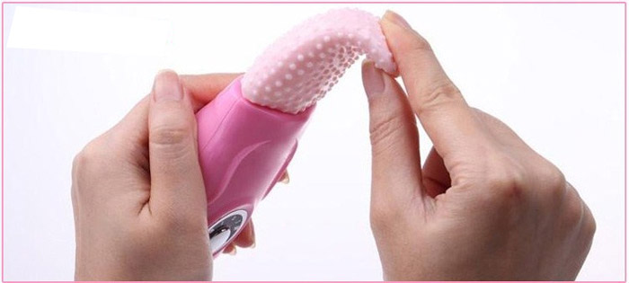 lưỡi rung liếm âm đạo mát xa kích dục