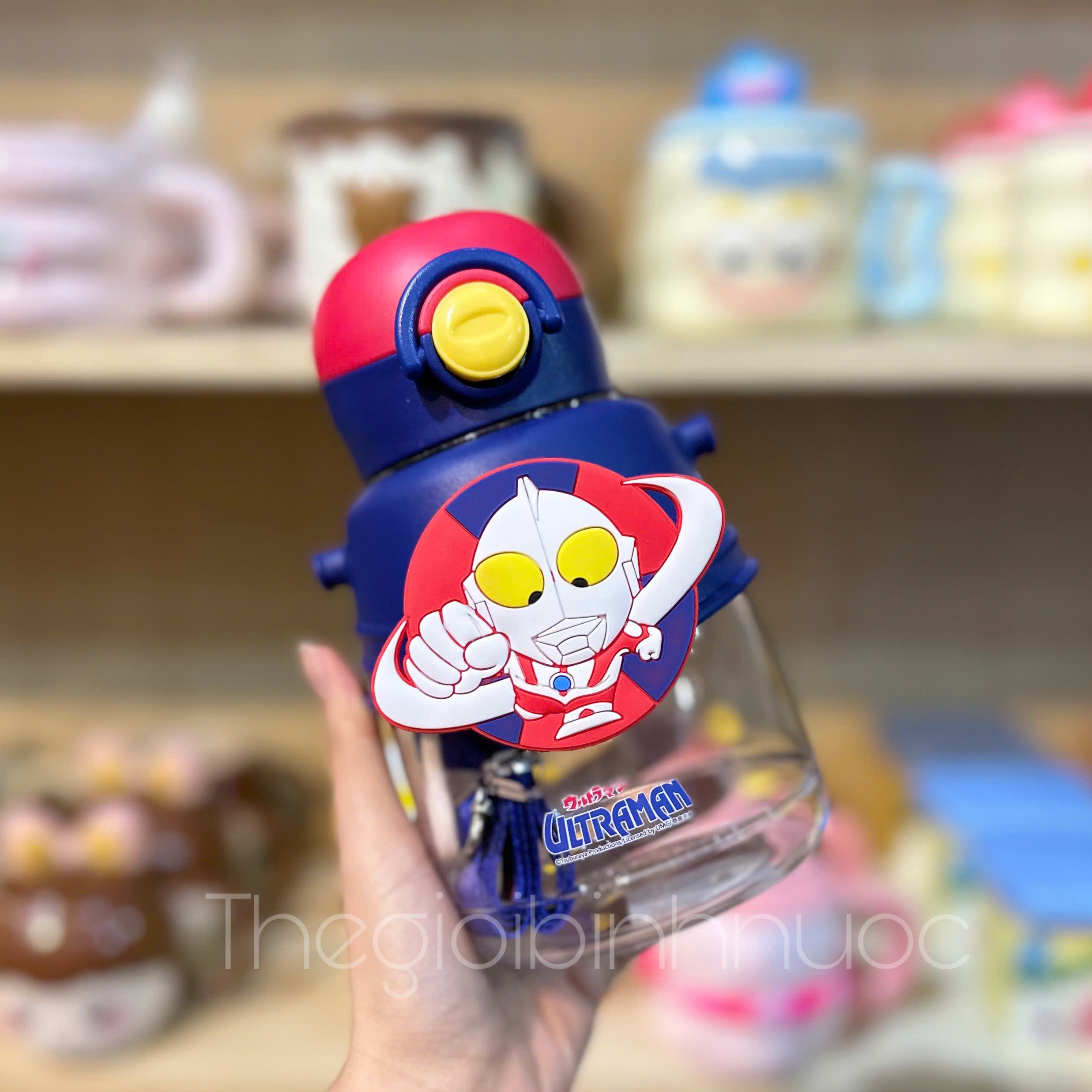 Bình Nhựa Tritan 750ML Kèm Dây Đeo Chéo