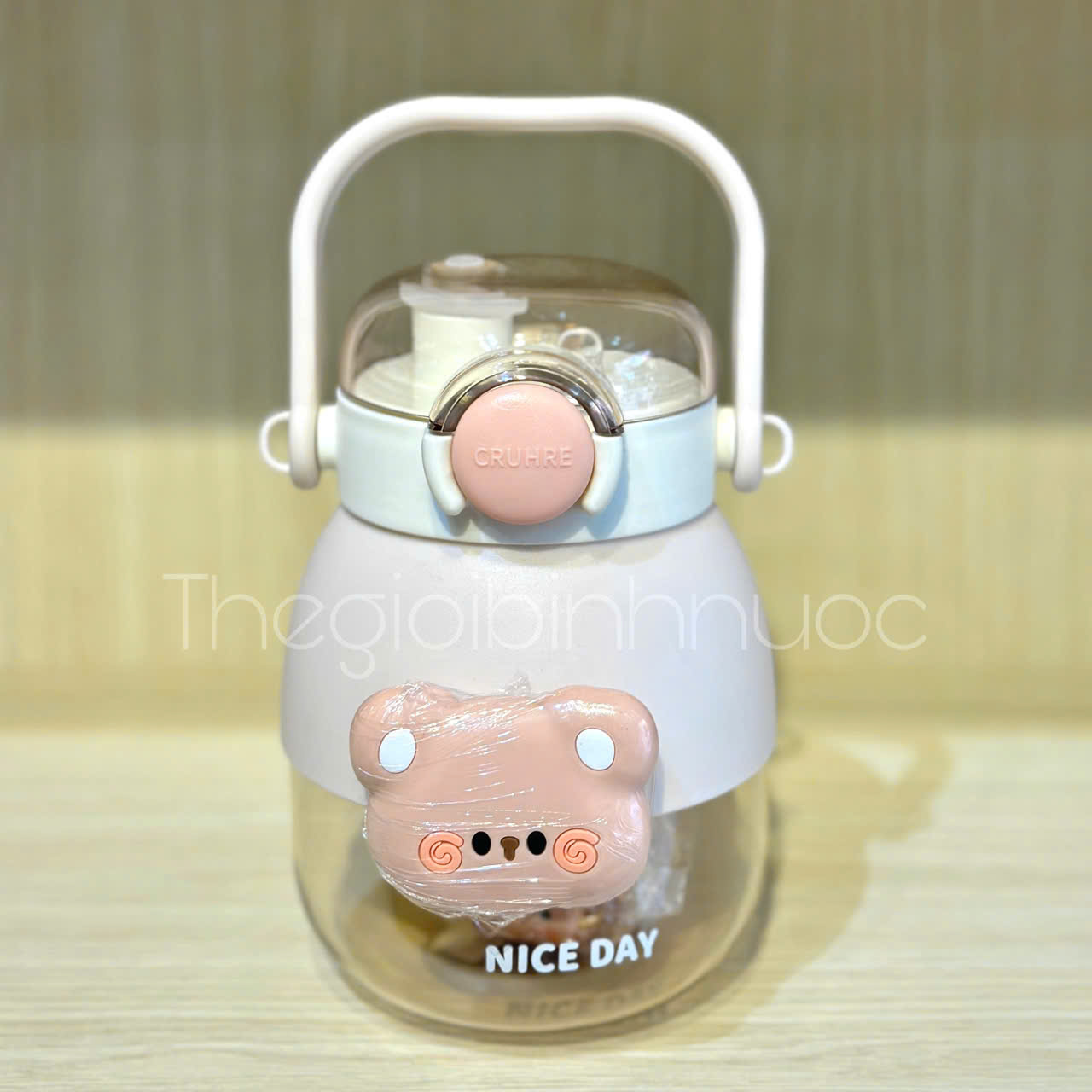 Bình Nhựa Đeo Chéo Cho Bé Thể Tích 1L1