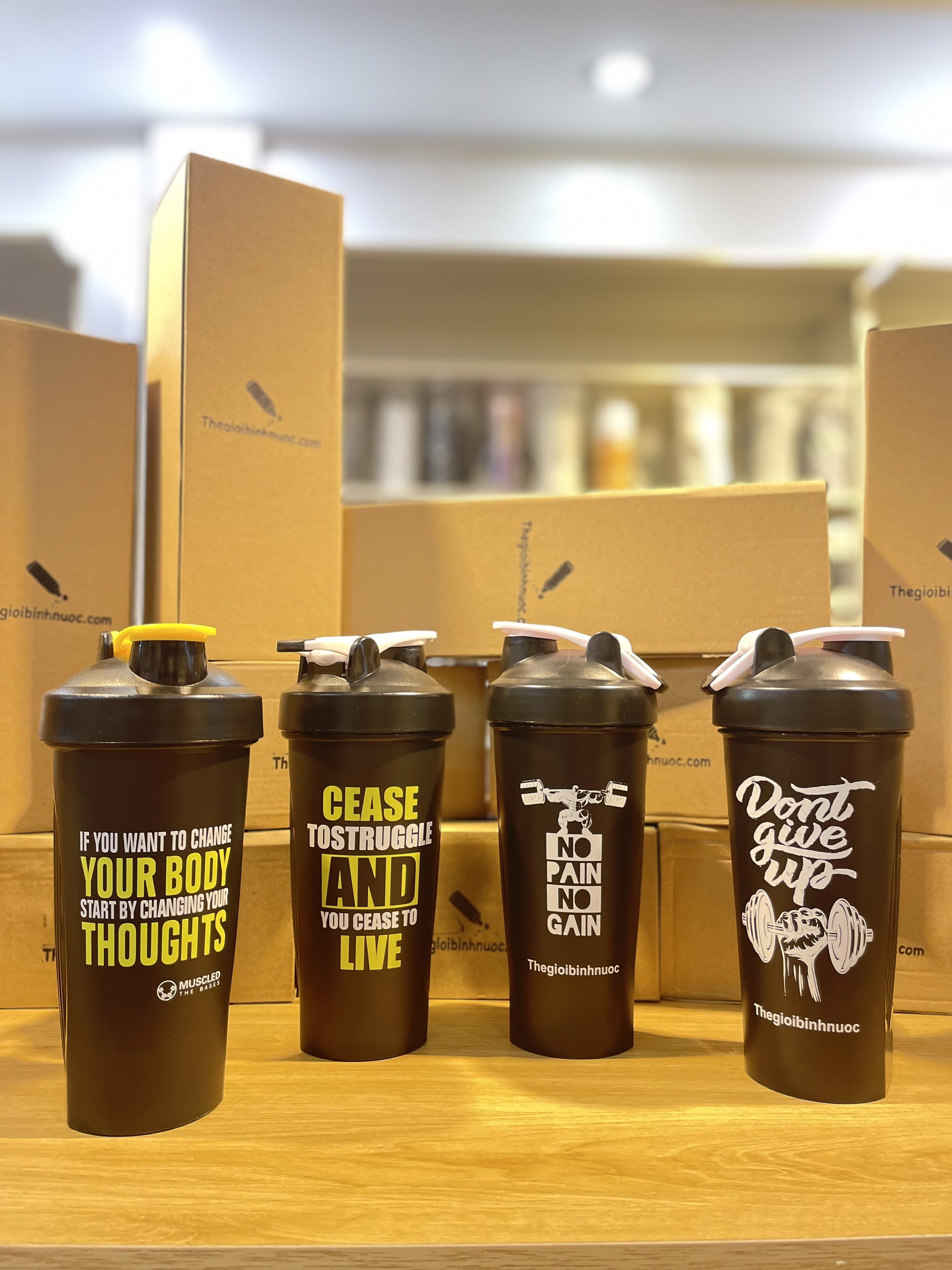 Bình Lắc Shaker Tập Gym 600ML