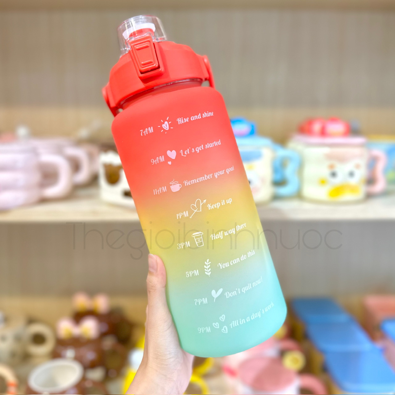 Bình Nhựa Nhắc Uống Nước Thể Tích 2Lit