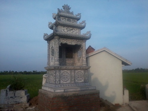 mộ đá ba mái 07 mộ đá ba mái 07